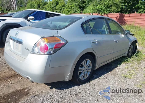 2010 Nissan Altima 2.5 S z USA, uszkodzony, nr VIN 1N4AL2AP3AN524286
